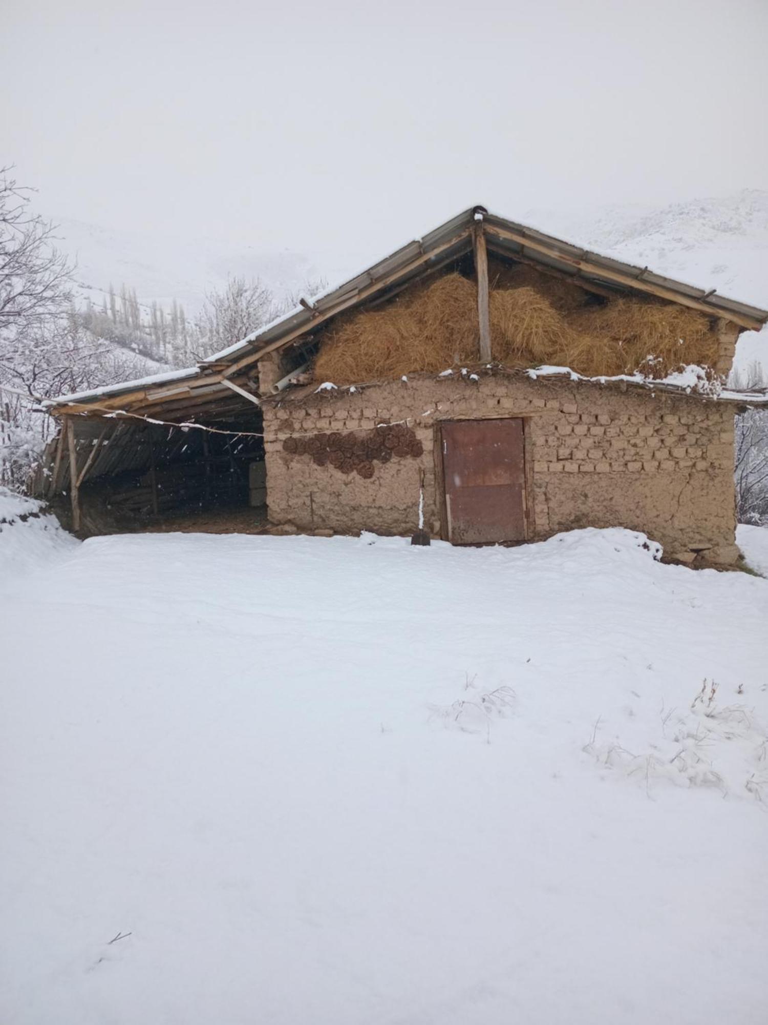 Spring Family Guest House Tersak Dış mekan fotoğraf